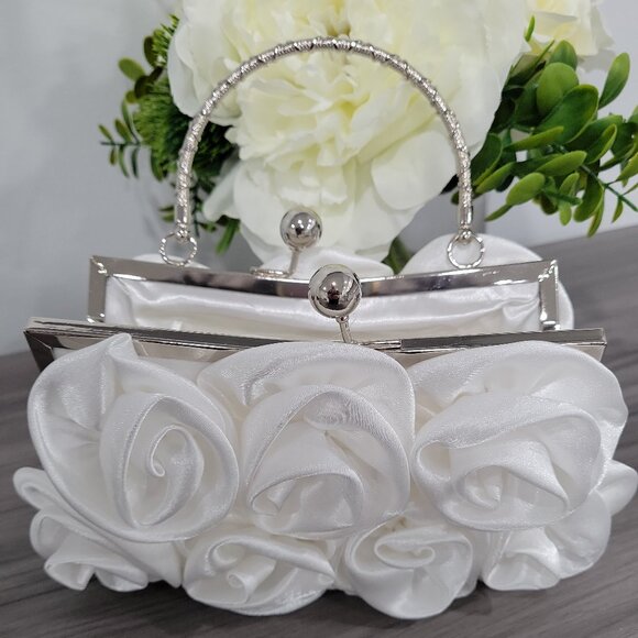 Elegant White Satin Roses Wedding Party Clutch Purse w/Rhinestone Handle & Chain - Picture 3 of 7